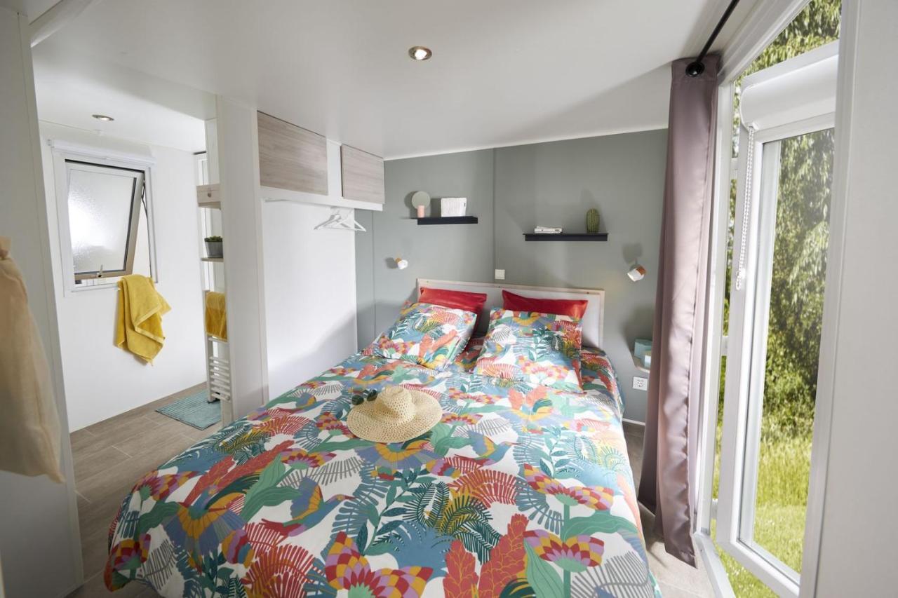 Les Chapelains Hotel Saillans  Luaran gambar