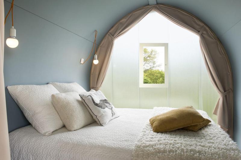 Les Chapelains Hotel Saillans  Luaran gambar